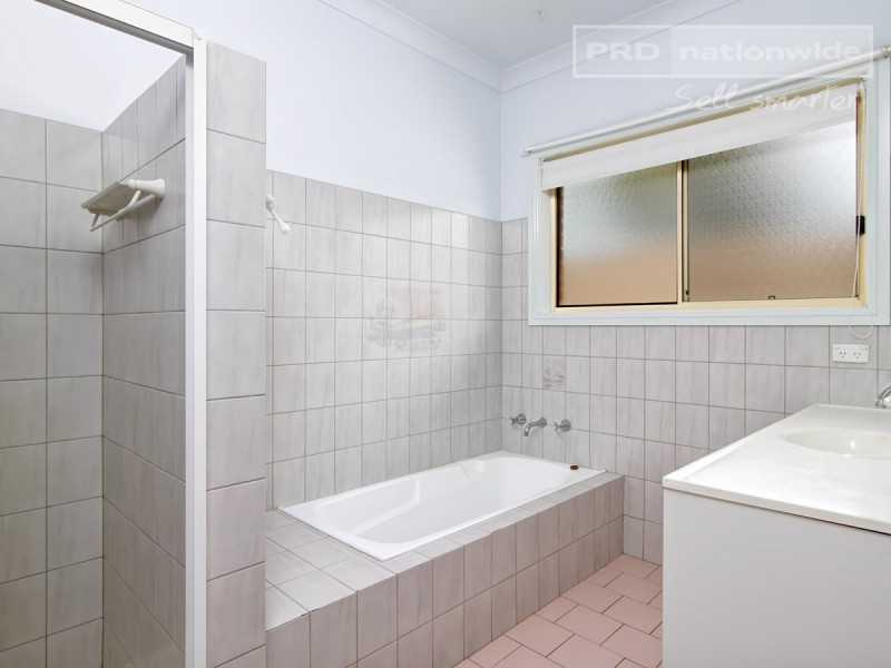 40 Lamilla Street, Glenfield Park NSW 2650