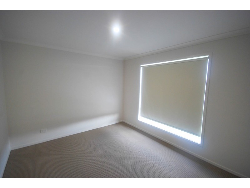 5 Melaleuca Drive, Forest Hill NSW 2651