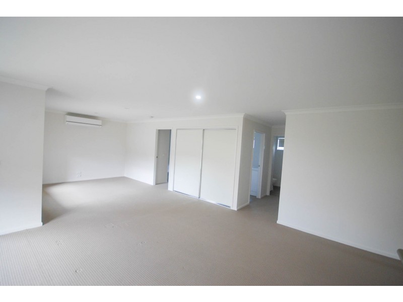 5 Melaleuca Drive, Forest Hill NSW 2651