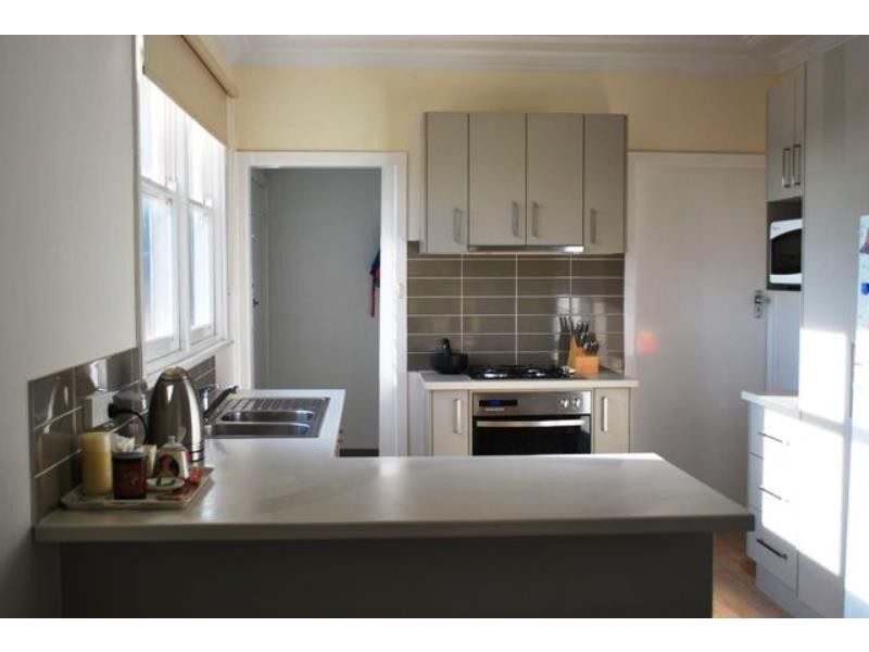 76 Mitchelmore Street, Turvey Park NSW 2650