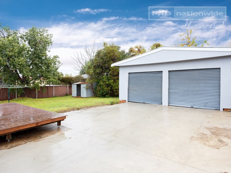 372 Lake Albert Road, Kooringal NSW 2650