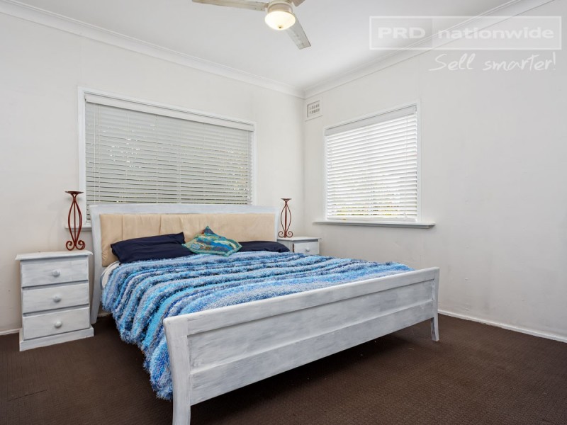 372 Lake Albert Road, Kooringal NSW 2650