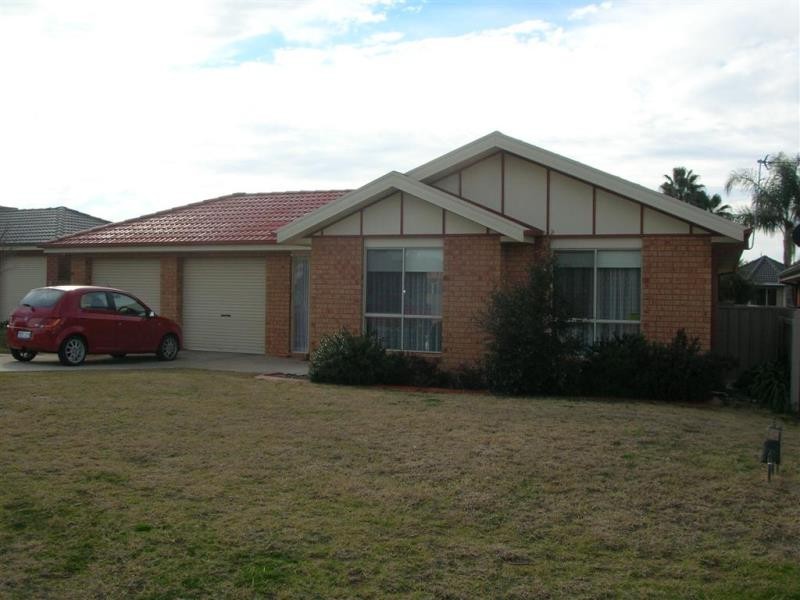 3 Yirribin Place, Glenfield Park NSW 2650