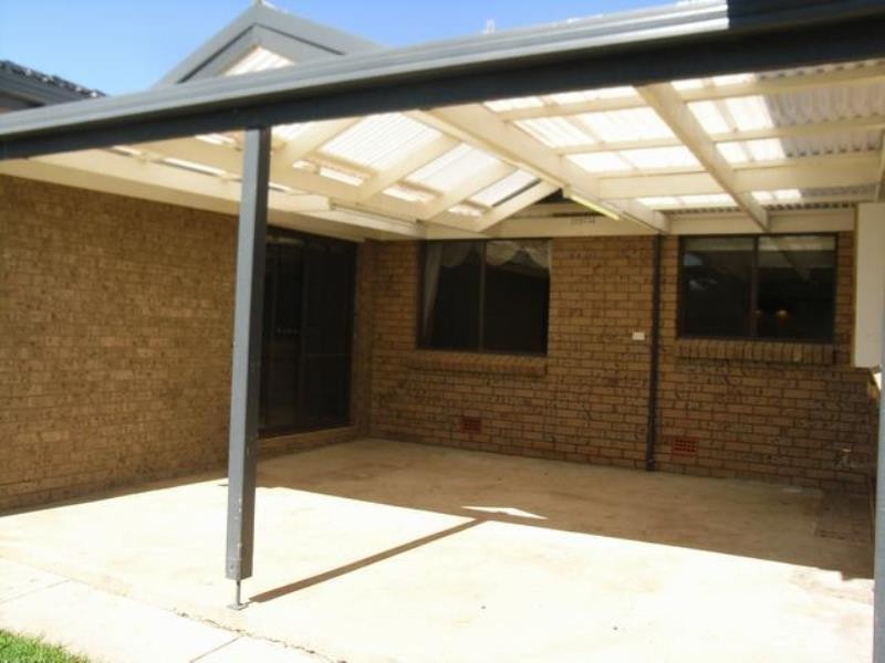 3 Bass Street, Lake Albert NSW 2650