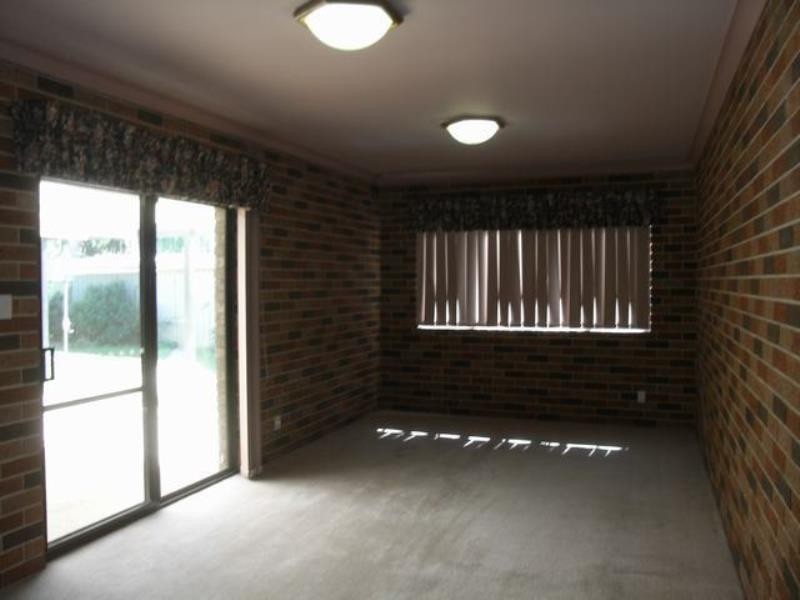 3 Bass Street, Lake Albert NSW 2650