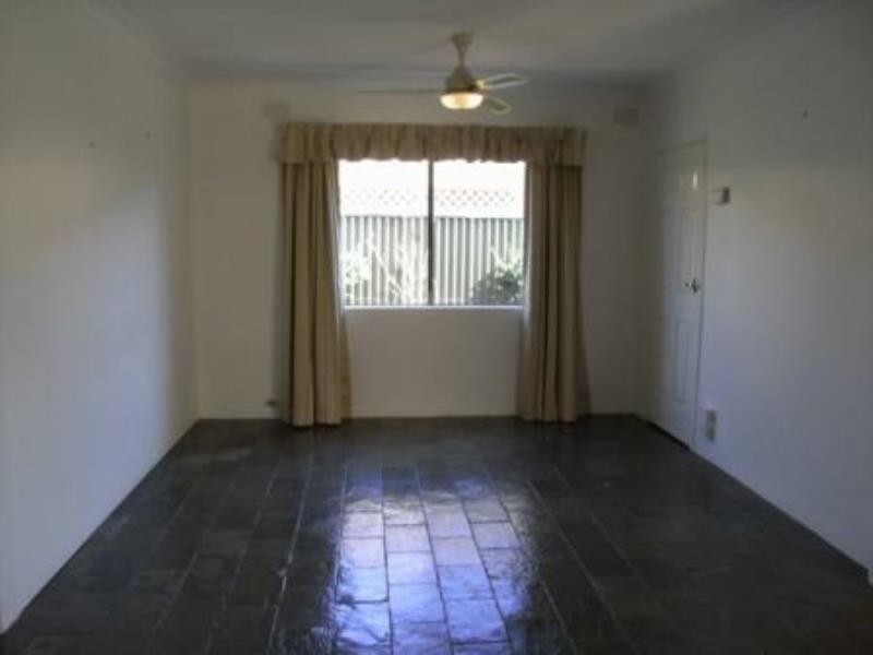 3 Bass Street, Lake Albert NSW 2650