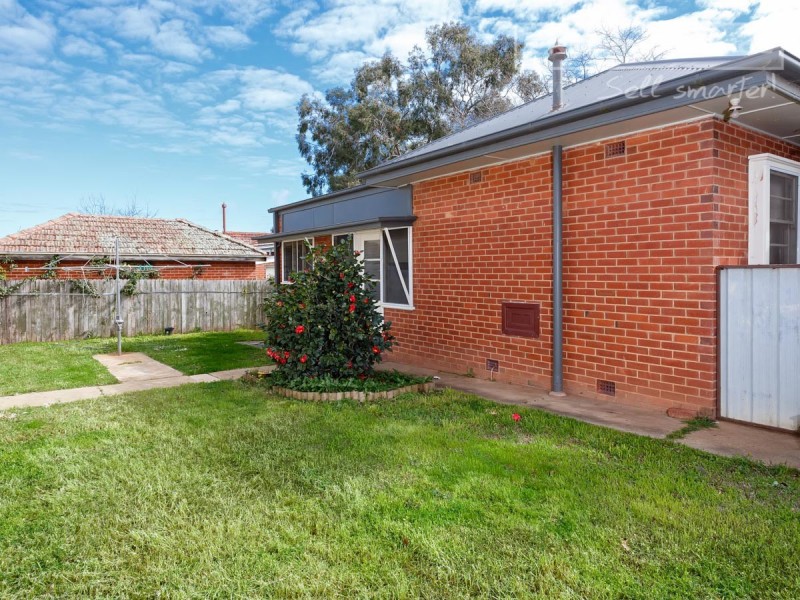 48 Blamey Street, Turvey Park NSW 2650