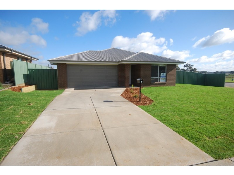 15 Protea Place, Forest Hill NSW 2651
