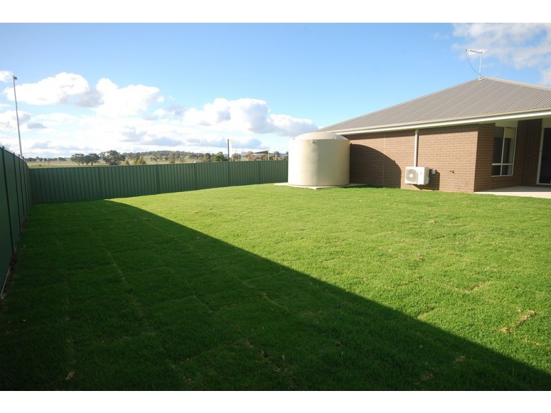 15 Protea Place, Forest Hill NSW 2651