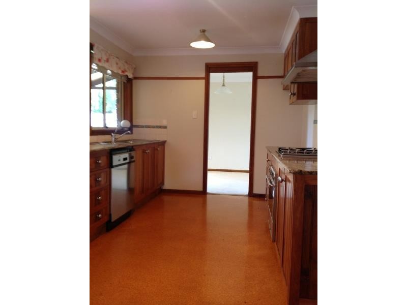 33 Gardenia Avenue, Lake Albert NSW 2650