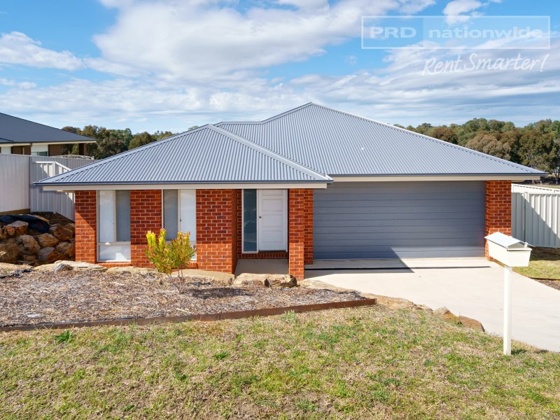 11 Sunvale Crescent, Estella NSW 2650