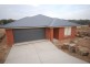5 Sunvale Crescent, Estella NSW 2650