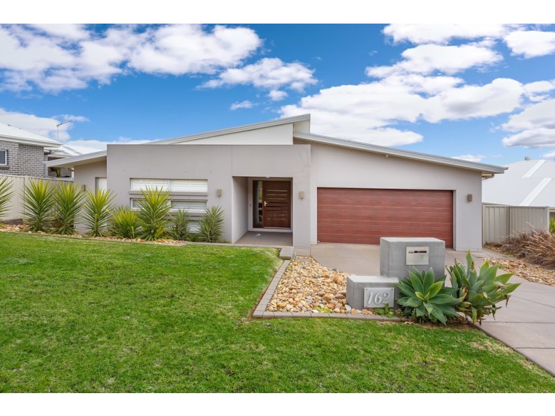 162 Brooklyn Drive, Bourkelands NSW 2650