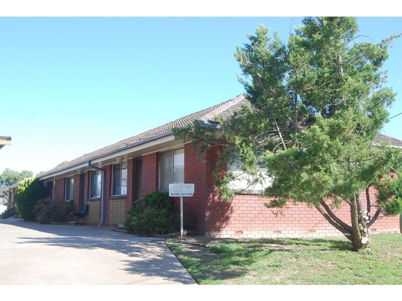 2/8 Higgins Avenue, Wagga Wagga NSW 2650