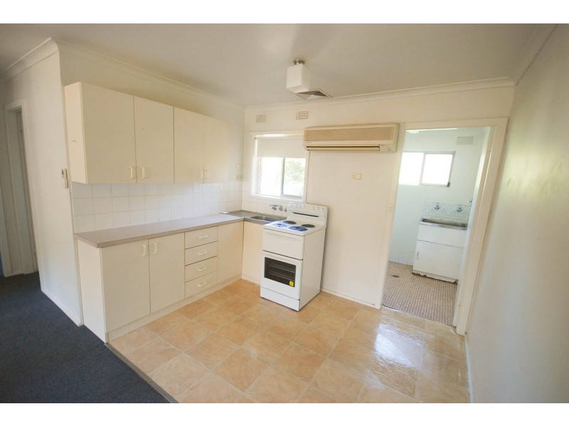 2/8 Higgins Avenue, Wagga Wagga NSW 2650