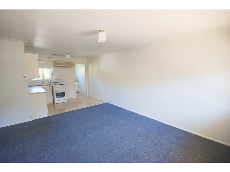 2/8 Higgins Avenue, Wagga Wagga NSW 2650