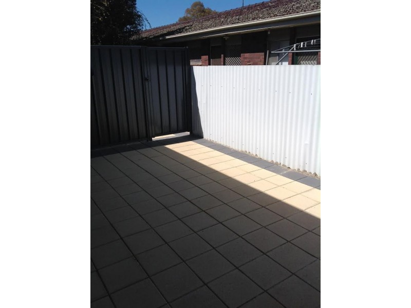 2/8 Higgins Avenue, Wagga Wagga NSW 2650