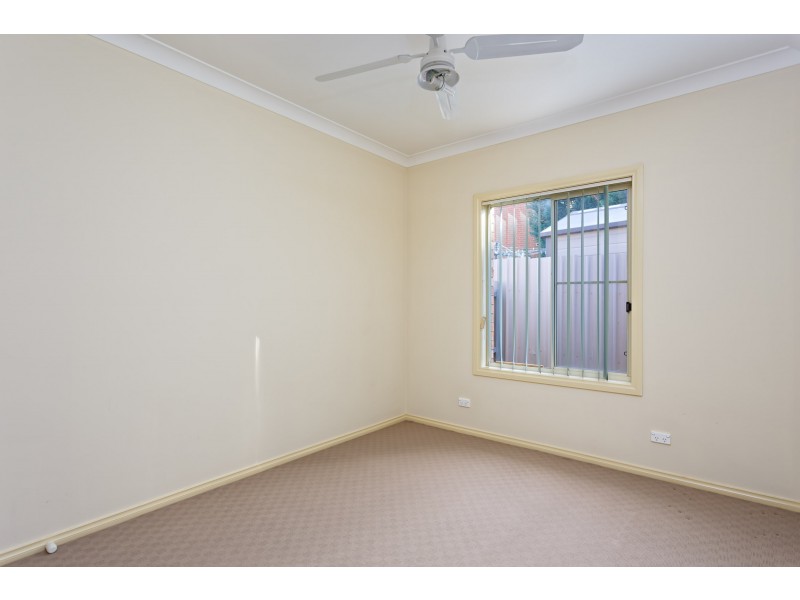 1/8 Keane Place, Wagga Wagga NSW 2650