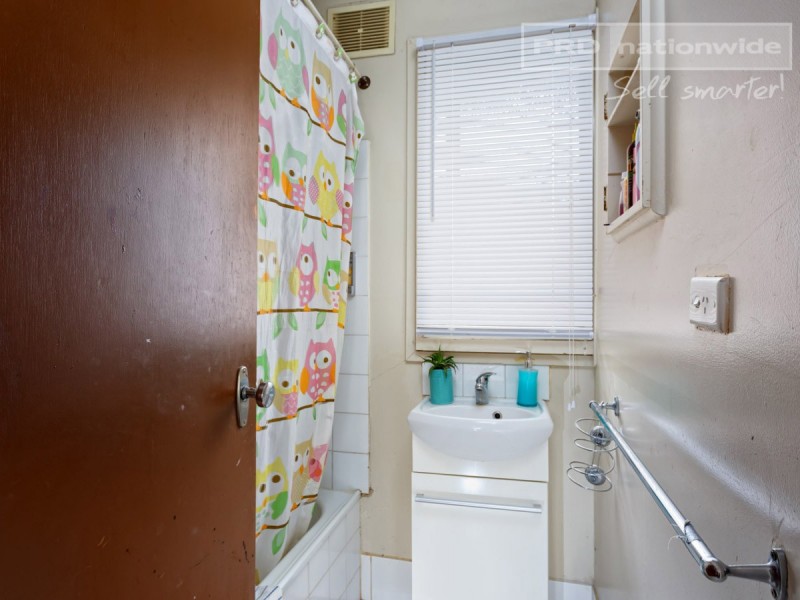 19 Connorton Avenue, Ashmont NSW 2650