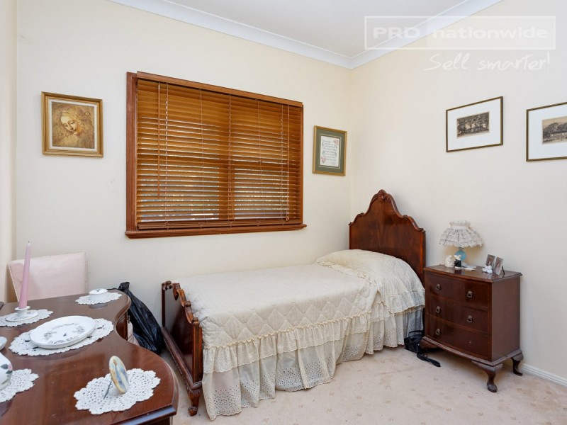 2A Trevor Street, Turvey Park NSW 2650