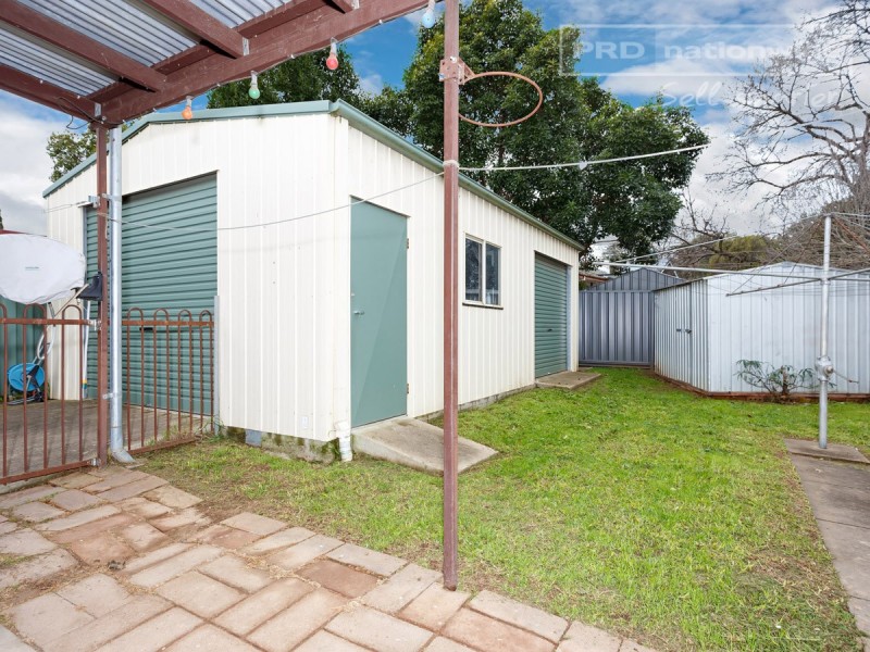 49 Kilpatrick Street, Kooringal NSW 2650