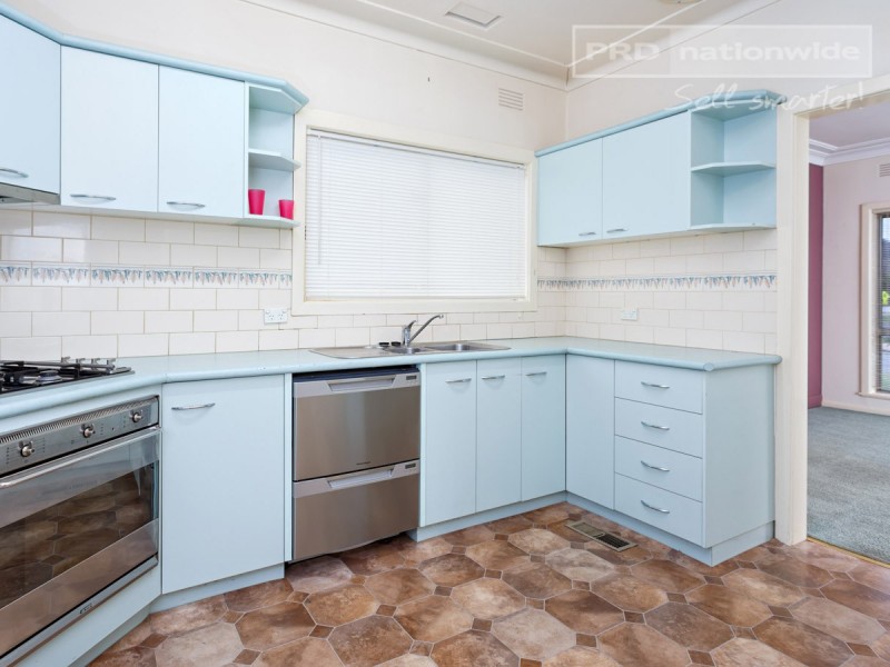 49 Kilpatrick Street, Kooringal NSW 2650