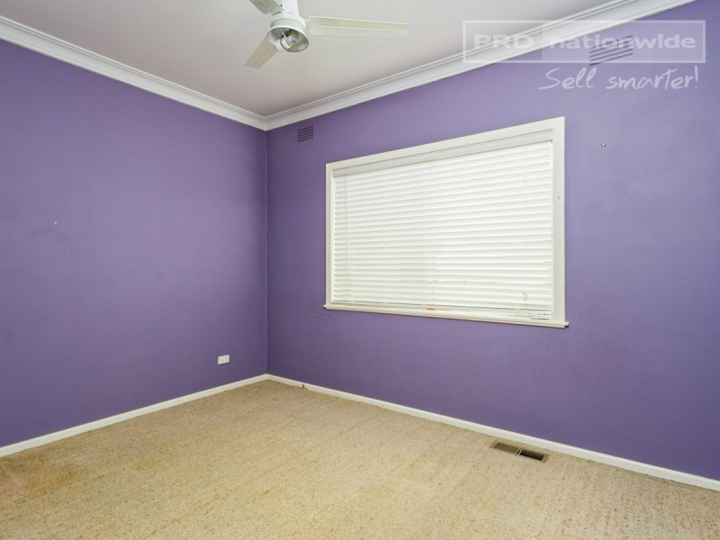 49 Kilpatrick Street, Kooringal NSW 2650