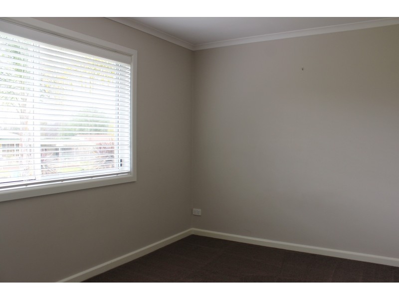 3/2 Cochrane Street, Kooringal NSW 2650