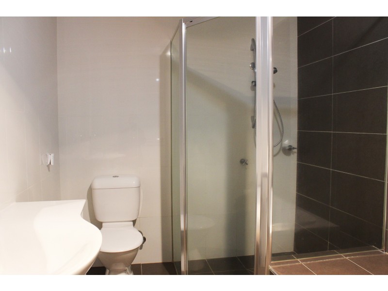 3/2 Cochrane Street, Kooringal NSW 2650