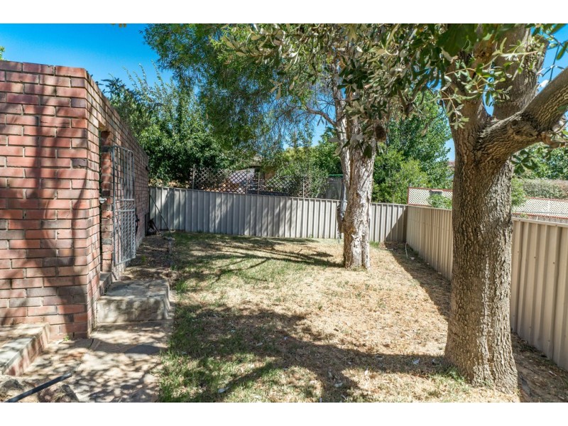 5 Falcon Place, Kooringal NSW 2650