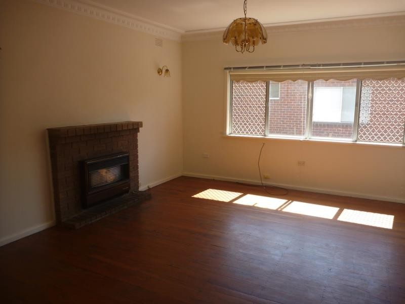 34 Warrawong Street, Kooringal NSW 2650