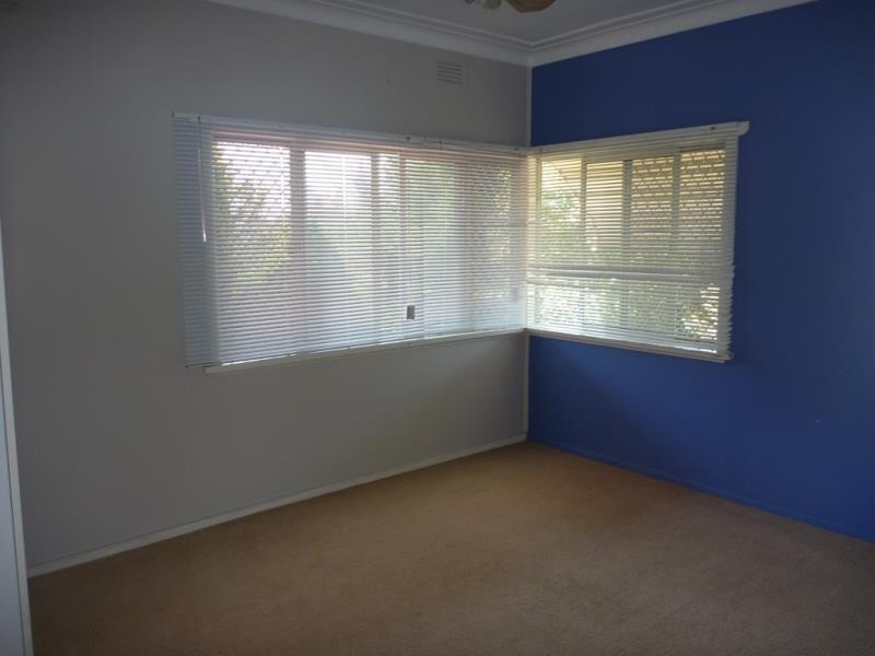 34 Warrawong Street, Kooringal NSW 2650