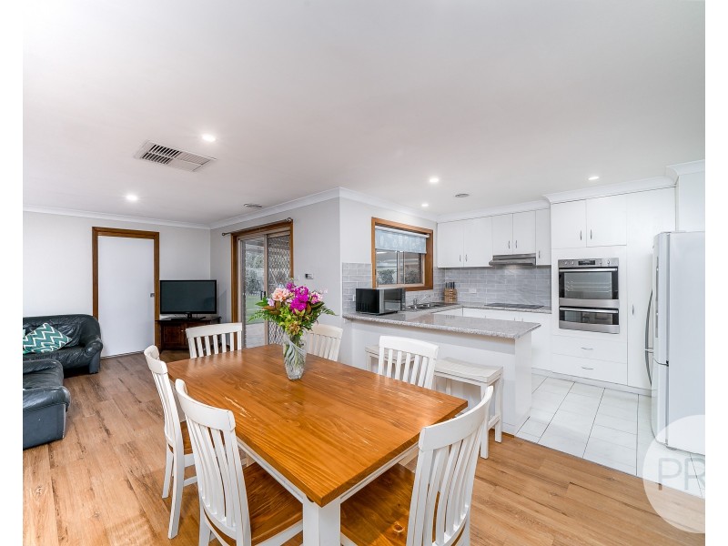 123 Undurra Drive, Glenfield Park NSW 2650