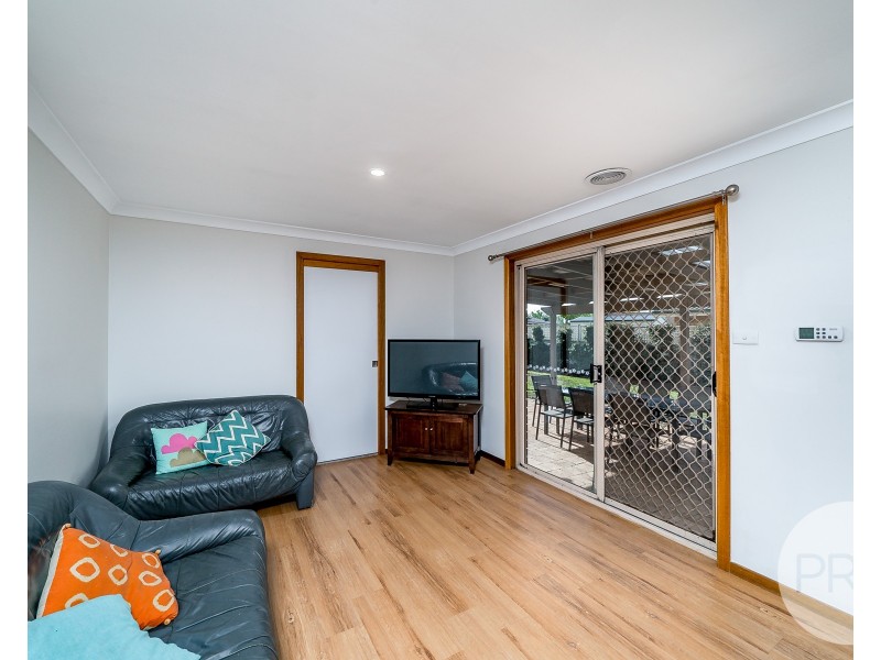 123 Undurra Drive, Glenfield Park NSW 2650