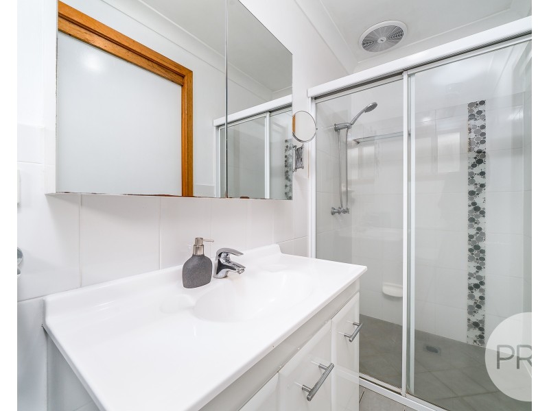 123 Undurra Drive, Glenfield Park NSW 2650