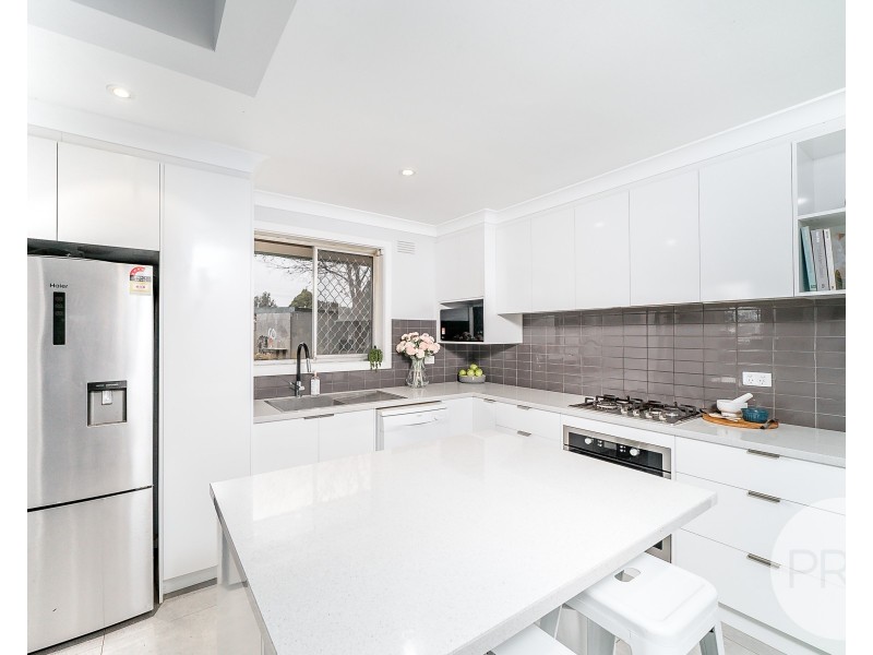 4 Binda Place, Ashmont NSW 2650