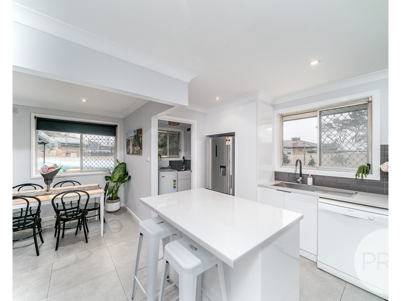 4 Binda Place, Ashmont NSW 2650
