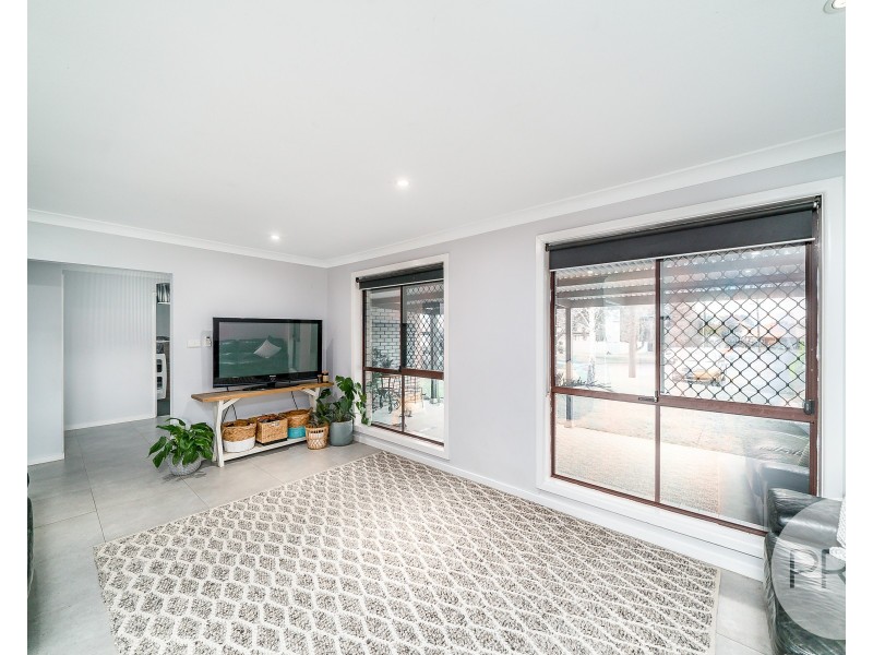 4 Binda Place, Ashmont NSW 2650