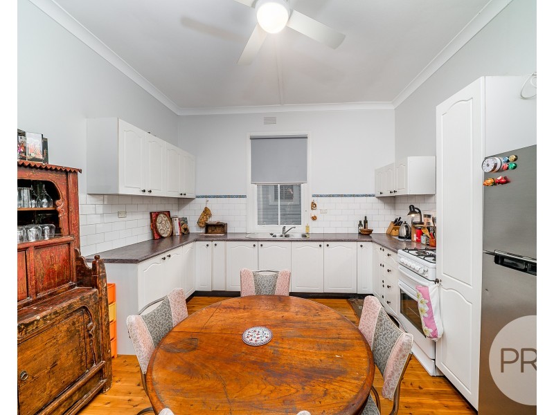 26 Flinders Street, Turvey Park NSW 2650