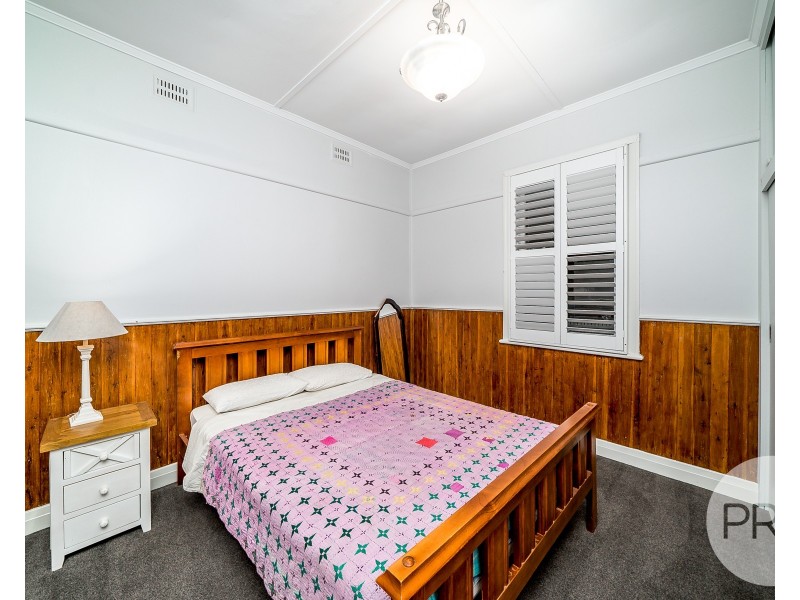 26 Flinders Street, Turvey Park NSW 2650