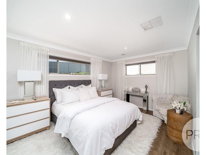 41 Deakin Avenue, Lloyd NSW 2650