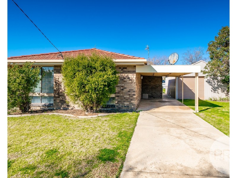 12 Vestey Street, Wagga Wagga NSW 2650