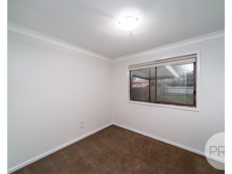 12 Vestey Street, Wagga Wagga NSW 2650
