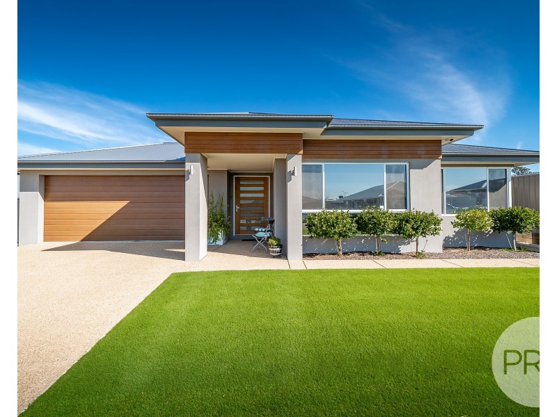 27 Chang Avenue, Lloyd NSW 2650