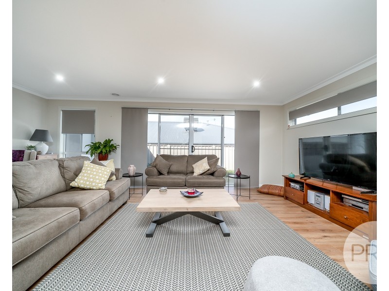 27 Chang Avenue, Lloyd NSW 2650