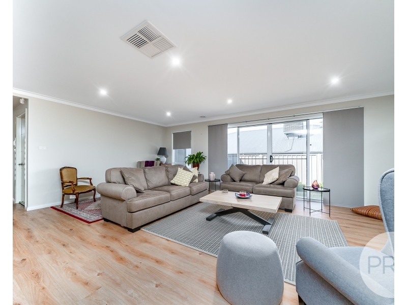 27 Chang Avenue, Lloyd NSW 2650