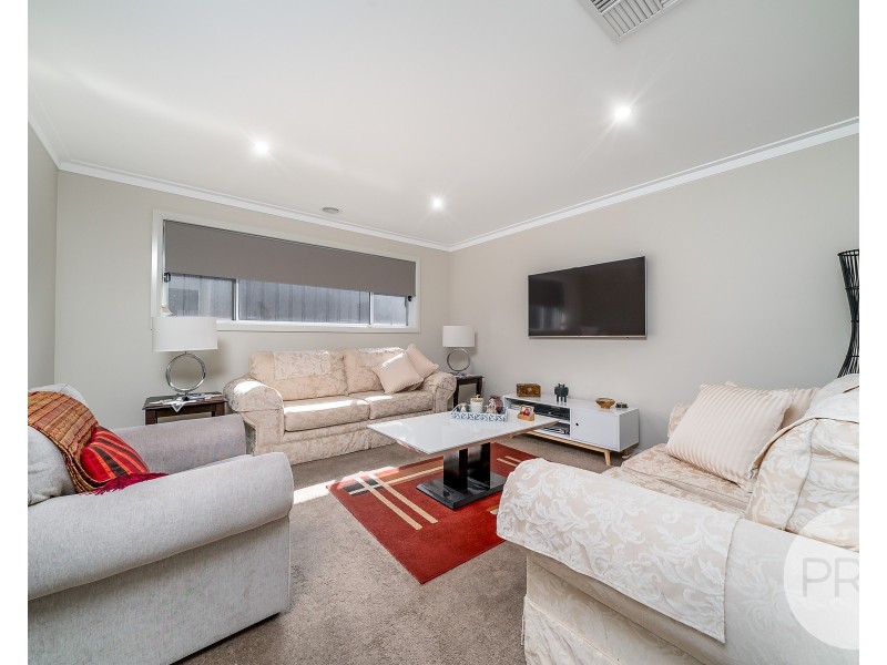 27 Chang Avenue, Lloyd NSW 2650