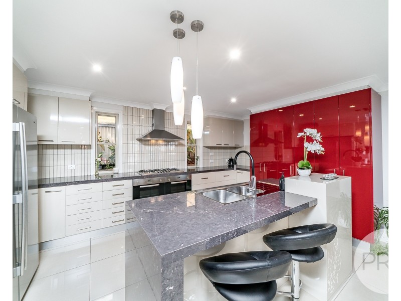 54 Allambie Way, Mount Austin NSW 2650
