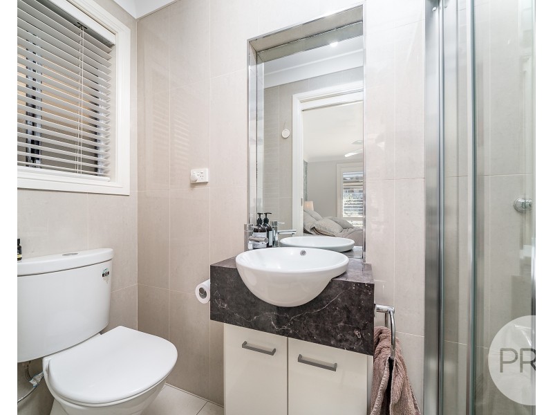 54 Allambie Way, Mount Austin NSW 2650
