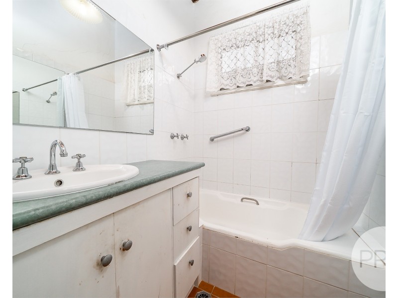 73 Simmons Street, Wagga Wagga NSW 2650